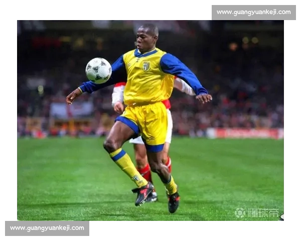 阿斯普里拉直言杜兰:年轻球员高薪易迷失,需脚踏实地 阿斯普里拉直言杜兰:年轻球员高薪易迷失,需脚踏实地