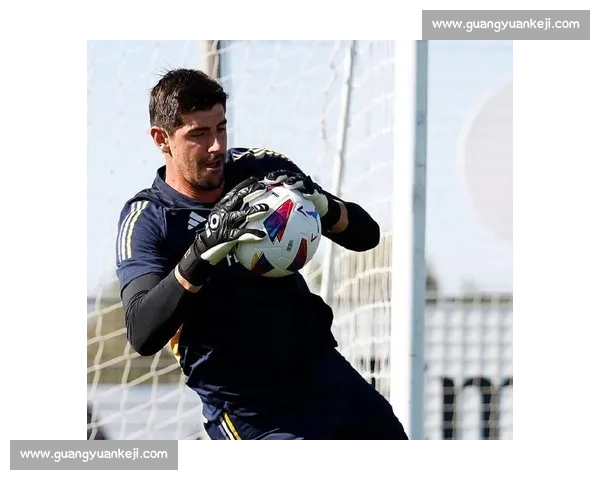 库尔图瓦自评世俱杯首战:节奏拖沓送点失误,皇马需提速破局 库尔图瓦自评世俱杯首战:节奏拖沓送点失误,皇马需提速破局