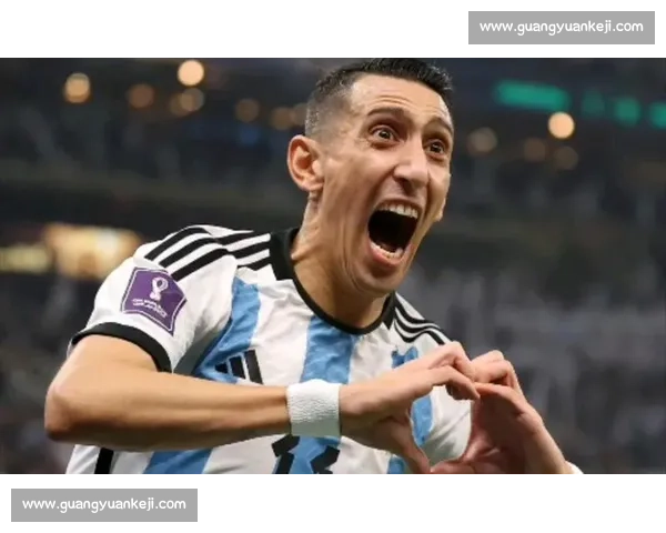 梅西迪马利亚世俱杯同框致敬：从奥运初章到世界杯巅峰的传奇友谊